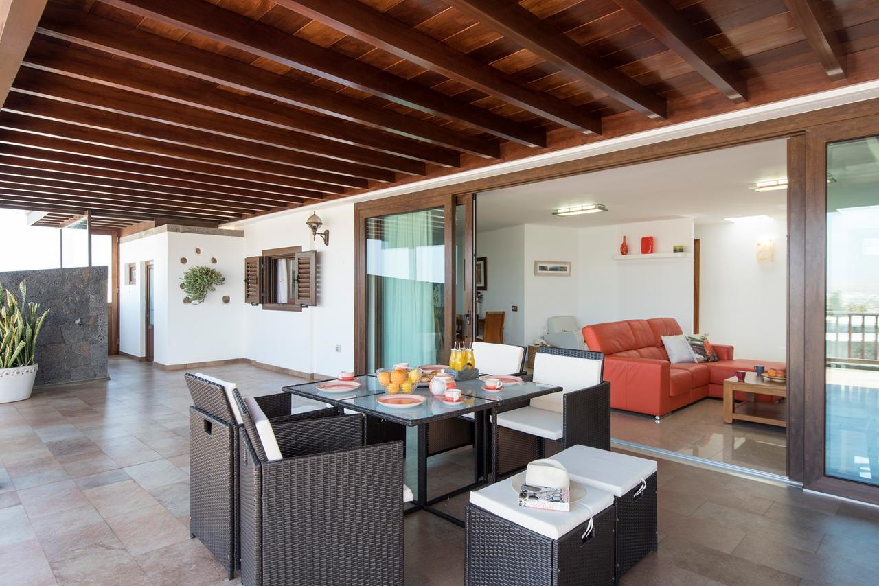 Finca Daniela Famara Ngoại thất bức ảnh