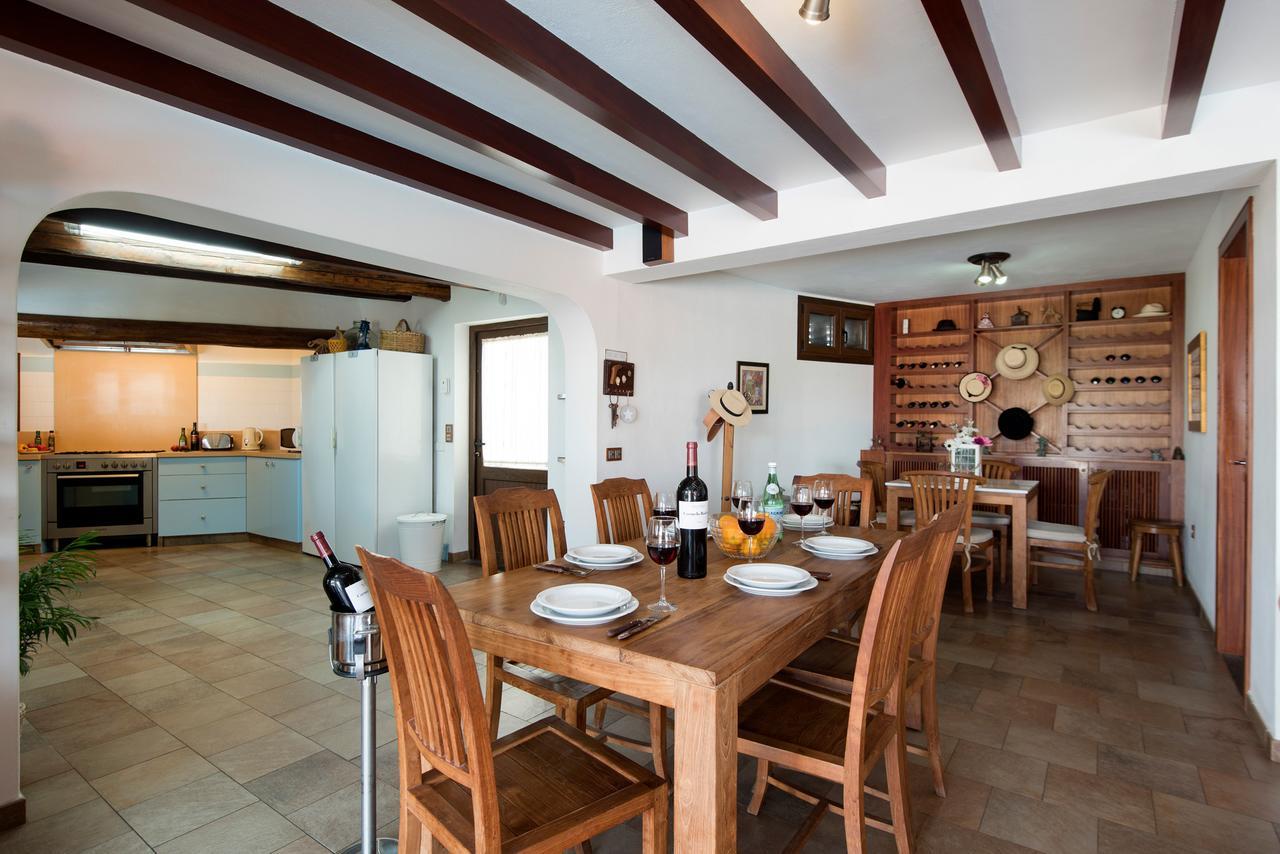 Finca Daniela Famara Ngoại thất bức ảnh