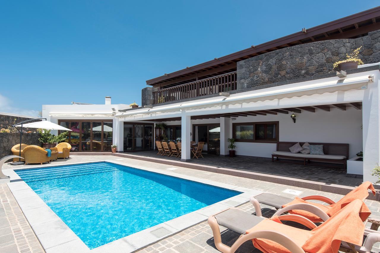 Finca Daniela Famara Ngoại thất bức ảnh